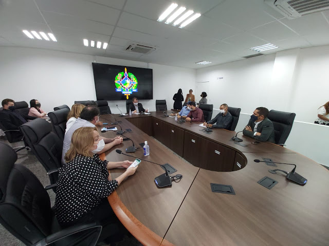 Em reunião com Dr Neidson na ALE, servidores da Saúde voltam a cobrar envio do PCCR - News Rondônia