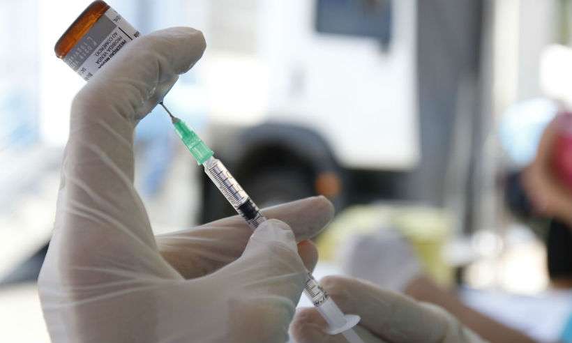 Vacina chinesa contra o coronavírus chega ao Brasil; testes começam nesta segunda - News Rondônia