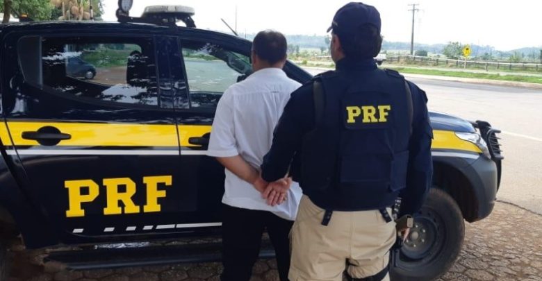 PRF prende homem por porte ilegal de armas na BR-174 em Vilhena - News Rondônia
