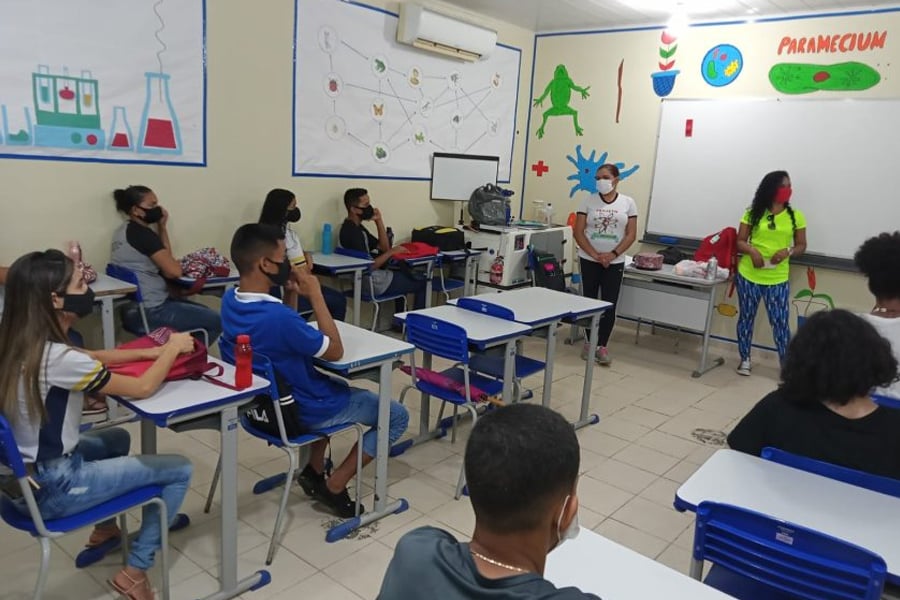 Estudantes do distrito de Calama, no Baixo Madeira, recebem visita de profissionais da Mediação Tecnológica - News Rondônia