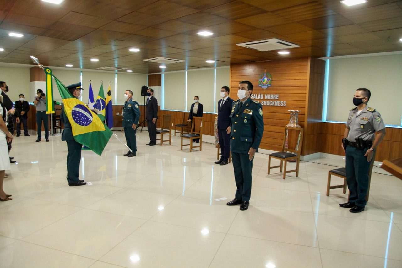 CORONEL ALMEIDA ASSUME O COMANDO DA POLÍCIA MILITAR E RECEBE DO GOVERNADOR DESEJO DE SUCESSO NA NOVA MISSÃO - News Rondônia