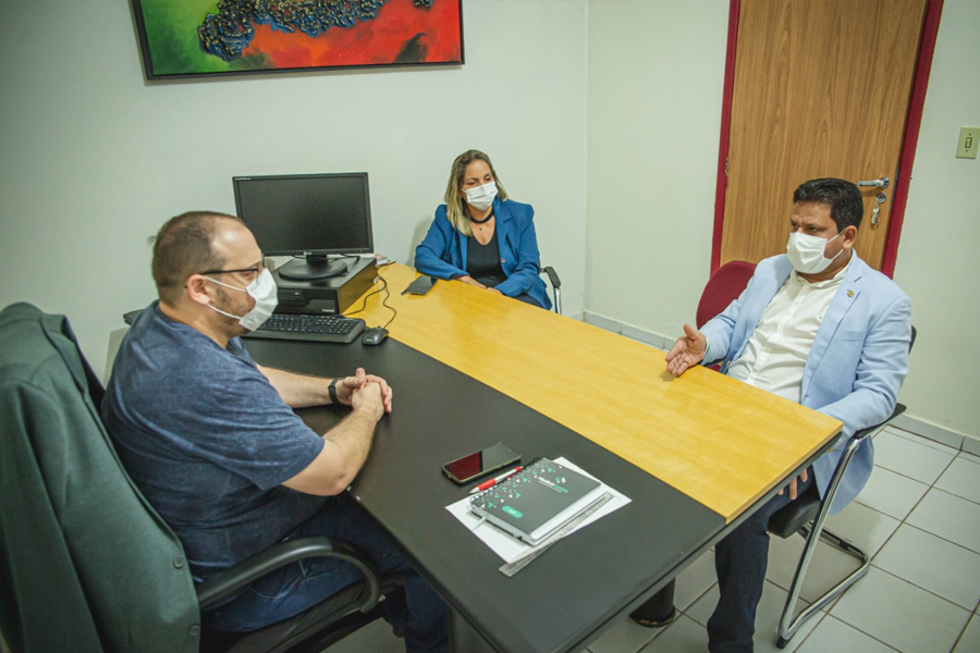 Em visita a Fhemeron, Jair Montes reforça importância de um hemocentro em Guajará-Mirim e destina emenda para reforma do prédio em Porto Velho - News Rondônia