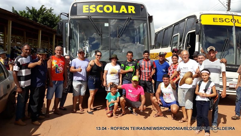 ÔNIBUS CHEGAM EM EXTREMA E OS MÉRITOS É DE TODA POPULAÇÃO QUE PROTESTOU NA BR - News Rondônia