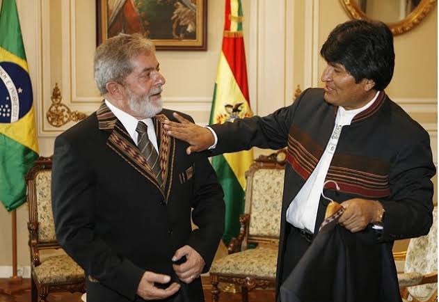 Traje liqui liqui volta a ser presenteado por Evo Morales ao presidente Lula; vestuário carrega simbolismo e cultura dos Povos Andinos - News Rondônia