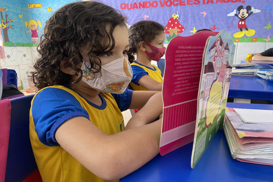 LEITURA - Alunos da Escola Pé de Murici participam de atividades em alusão ao Dia Nacional do Livro Infantil - News Rondônia