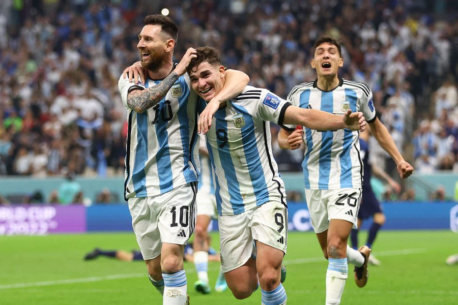 Com brilho de Messi e Álvarez, Argentina chega à final da Copa - News Rondônia