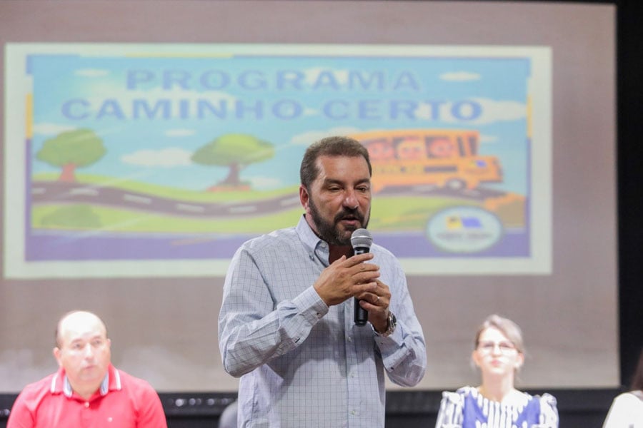 Prefeitura lança programa Caminho Certo e reajusta salário de motoristas e monitores do transporte escolar - News Rondônia