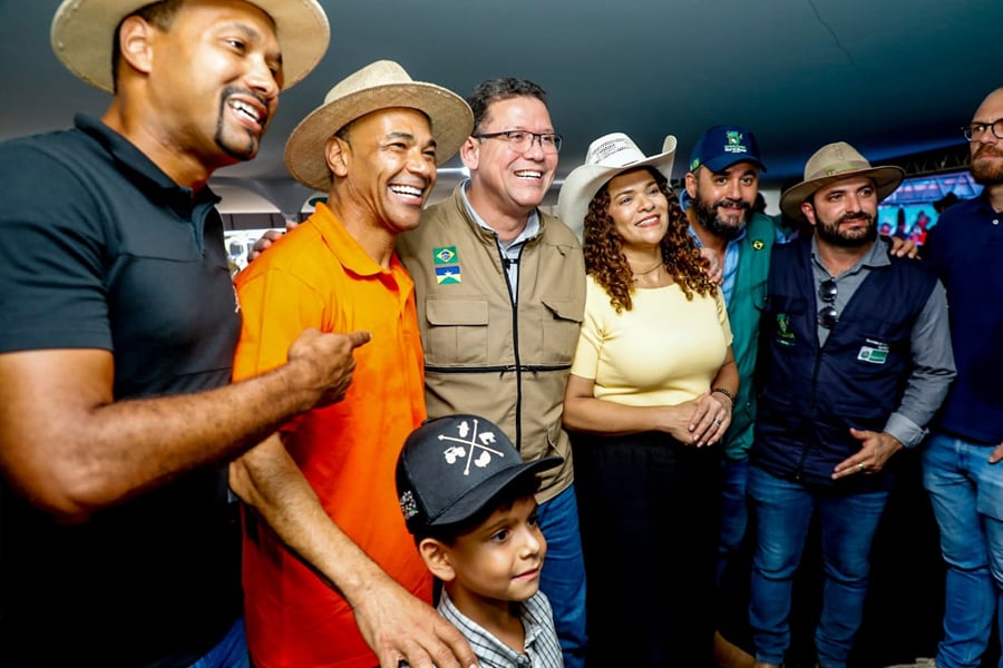 Gol de Placa: Cafú, capitão do Penta, visita a 10ª Edição da Rondônia Rural Show, e joga a favor do agronegócio - News Rondônia