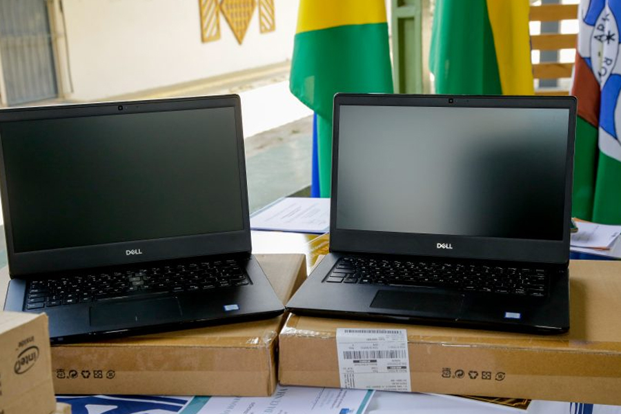 Mais de oito mil notebooks são entregues a professores e equipe pedagógica da Rede Estadual de Ensino - News Rondônia