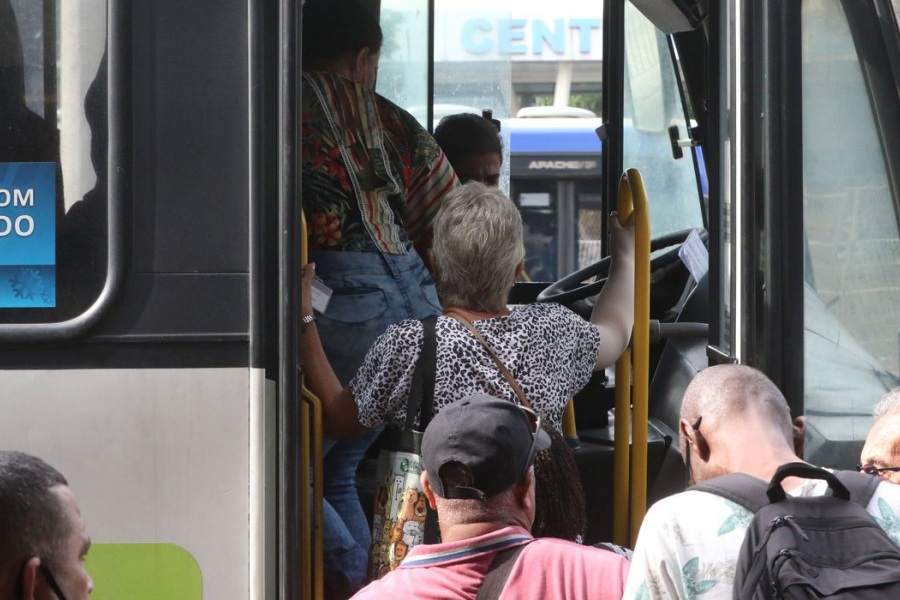 Ônibus urbano perdeu 10,8 milhões de passageiros em 2021 - News Rondônia