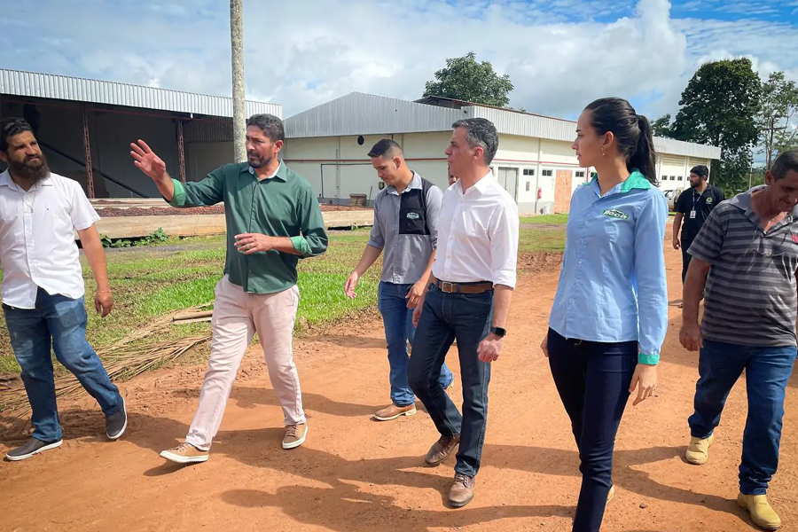 PONTA DO ABUNÃ  Presidente da Câmara fiscaliza obras e participa de entrega de licença ambiental - News Rondônia
