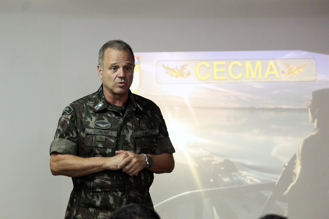 General do Comando Militar da Amazônia é apontado de negligenciar acampamento golpista - News Rondônia