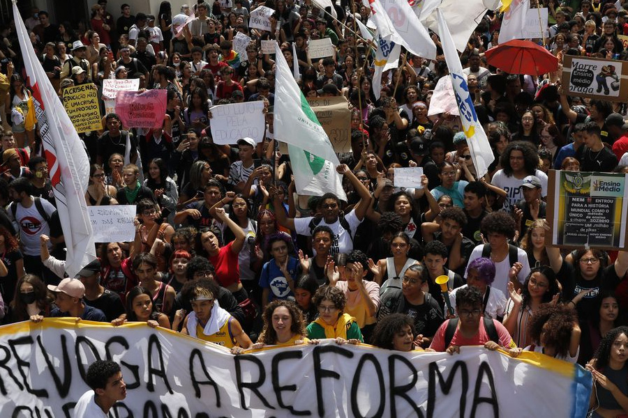 Entidades ligadas à educação aprovam suspensão do novo ensino médio - News Rondônia