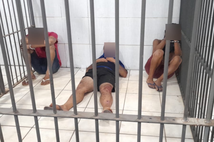 DENTRO DO MATO: Trio é preso com três armas em terreno de residência na zona leste - News Rondônia
