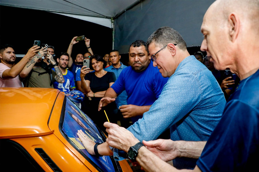 Coronel Marcos Rocha sai na frente na plotagem de veículos no primeiro dia de campanha - News Rondônia