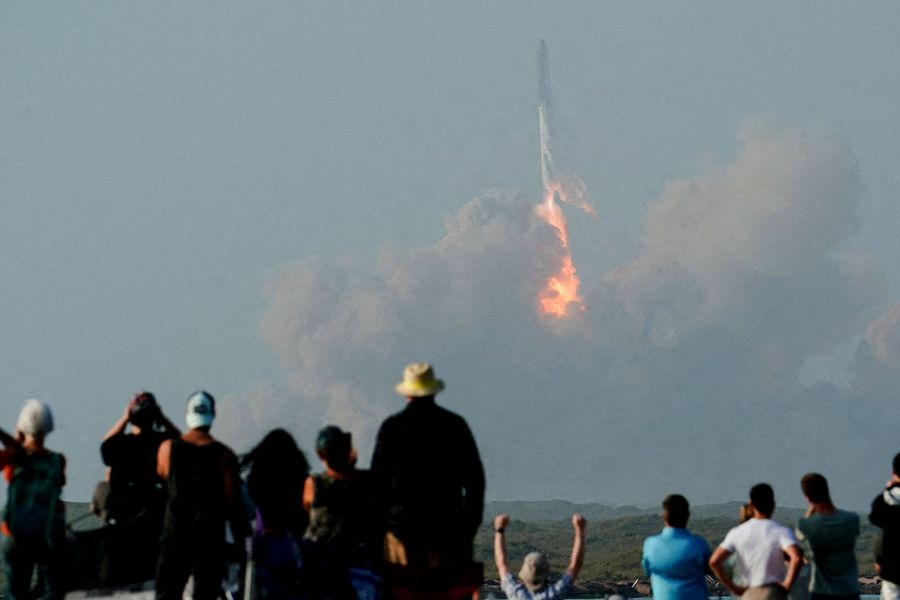 Foguete da Space X explode quatro minutos após lançamento - News Rondônia