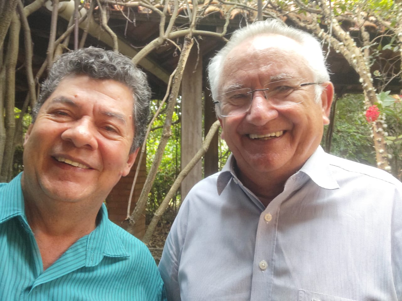 Ex-presidente do MDB e ex-prefeitos firmam apoio a José Guedes - News Rondônia