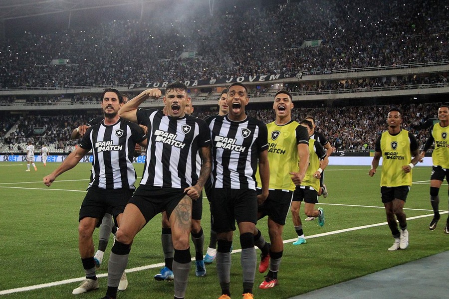 Com dois de Tiquinho, Botafogo vence e reassume a ponta do Brasileiro - News Rondônia