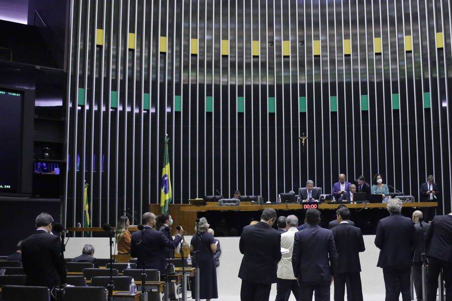 Votação da PEC dos benefícios sociais na Câmara é adiado para terça - News Rondônia