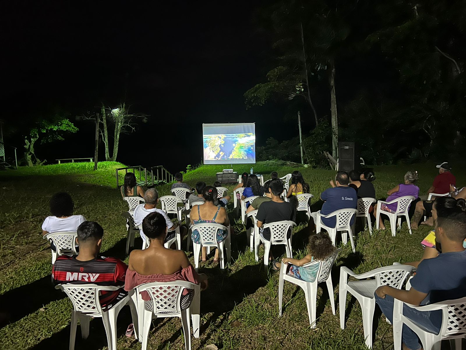 CINEMA AO AR LIVRE: lago do Cuniã recebe filmes em sessão especial sobre a vida ribeirinha - News Rondônia